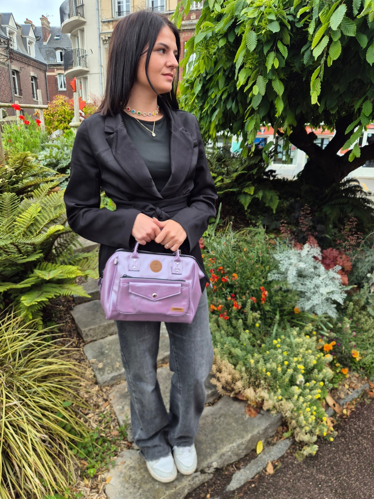 Sac bandoulière Crossbody medium Cabaia Capri lilas iridescent disponible chez Evasion Dieppe