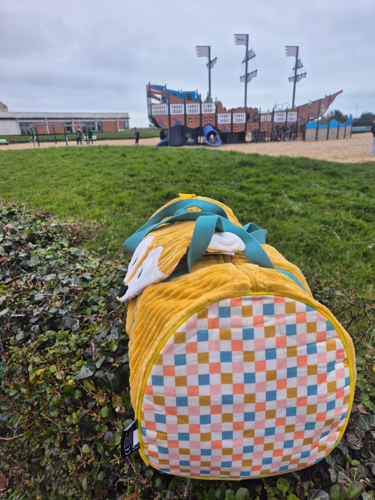 Sac de voyage les Déglingos version renard disponible chez Evasion Dieppe