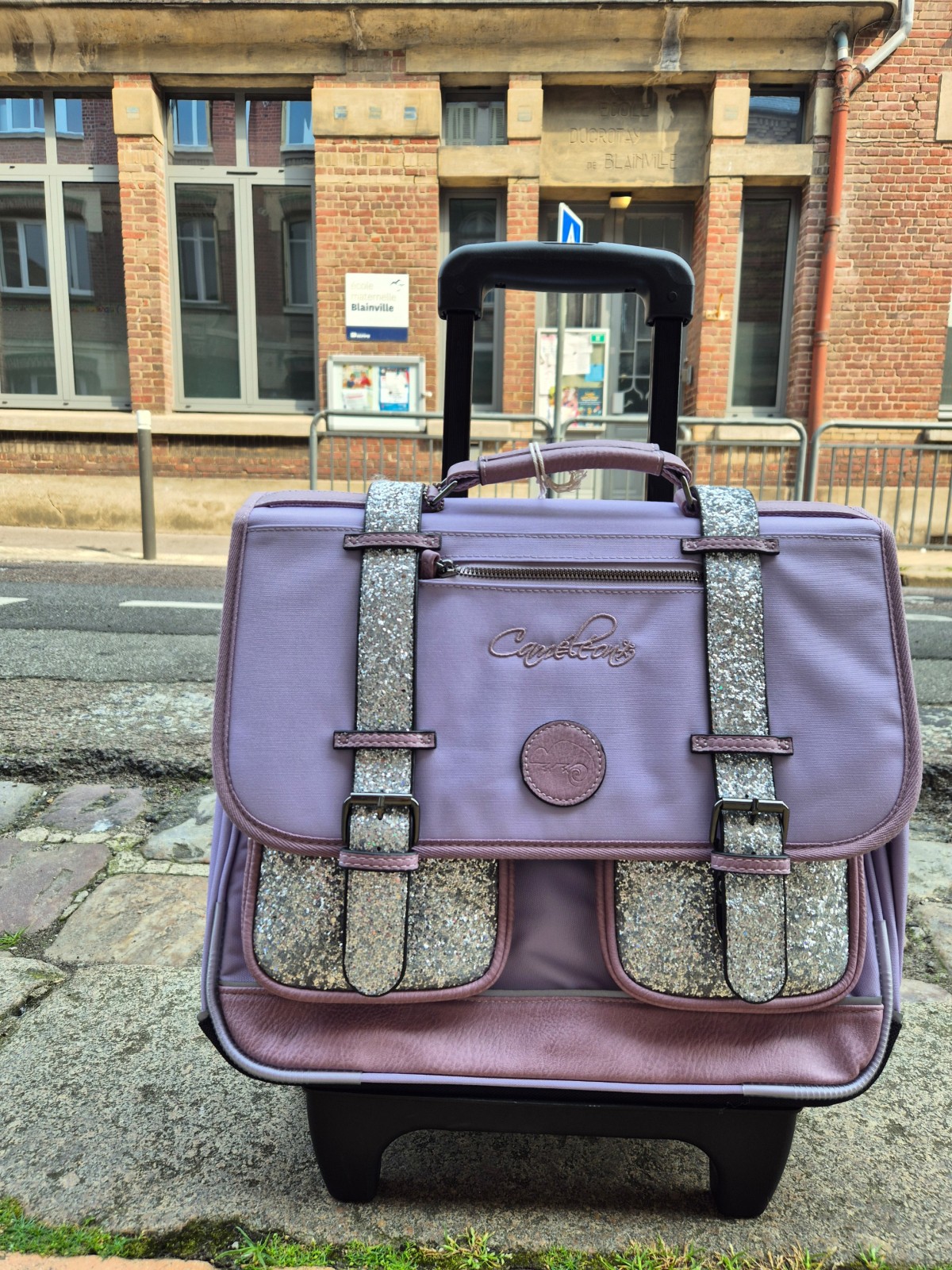 Vente de cartable à roulette solide et pas cher à Dieppe 76200