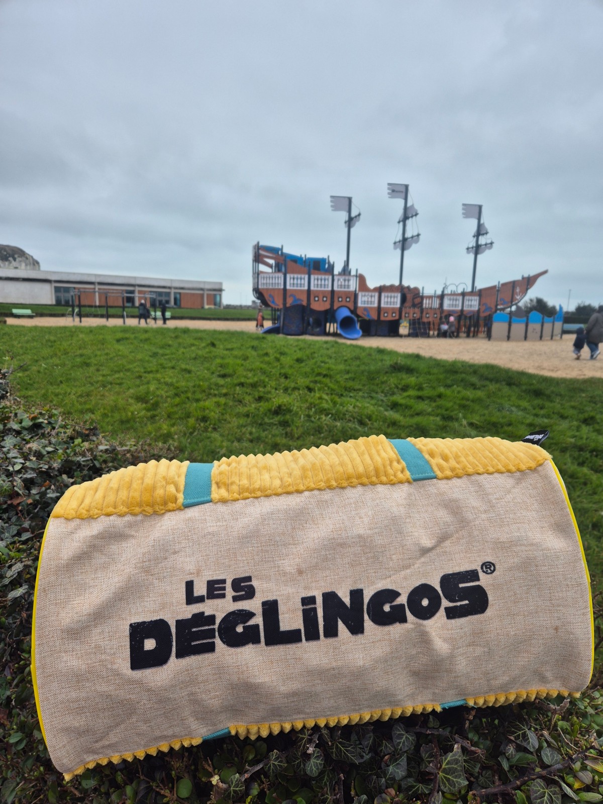 Sac de voyage les Déglingos version renard disponible chez Evasion Dieppe