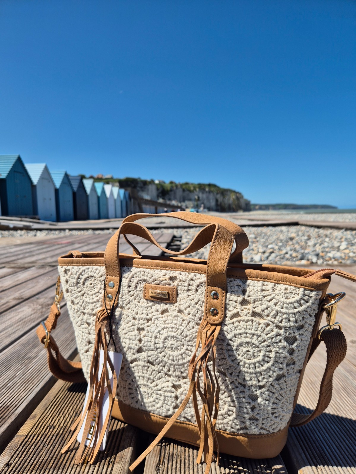 Sac bandoulière les Tropéziennes version bord de mer coloris beige camel disponible chez Evasion Dieppe