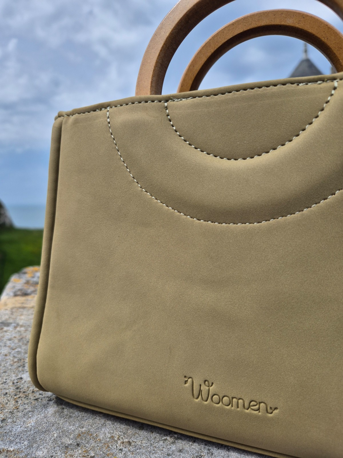 Sac bandoulière Woomen coloris mousse disponible chez Evasion Dieppe