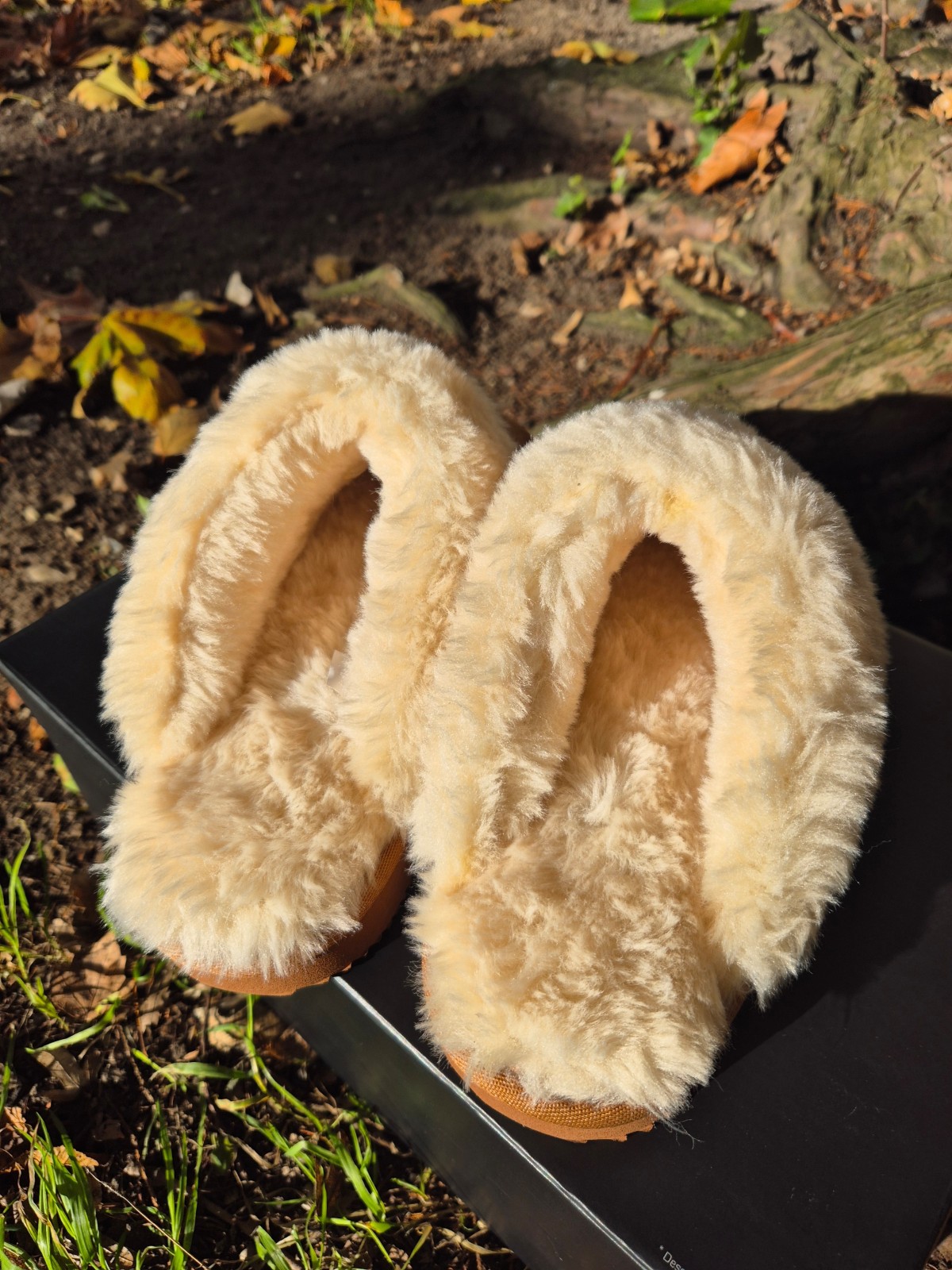 Mules femme Isotoner fourrées cuir camel indisponible chez Evasion Dieppe