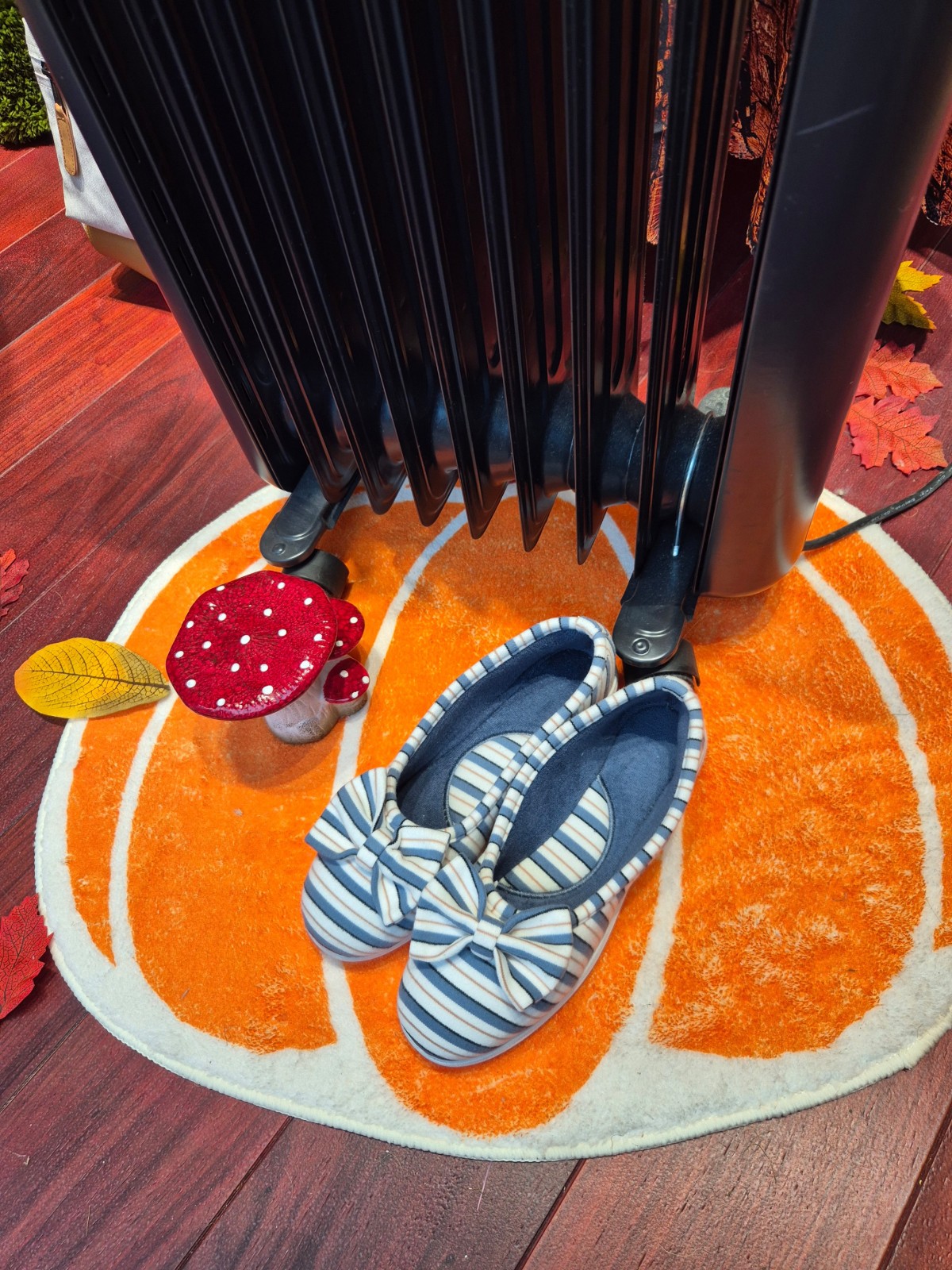 Chaussons confortables Isotoner disponible chez Evasion Dieppe