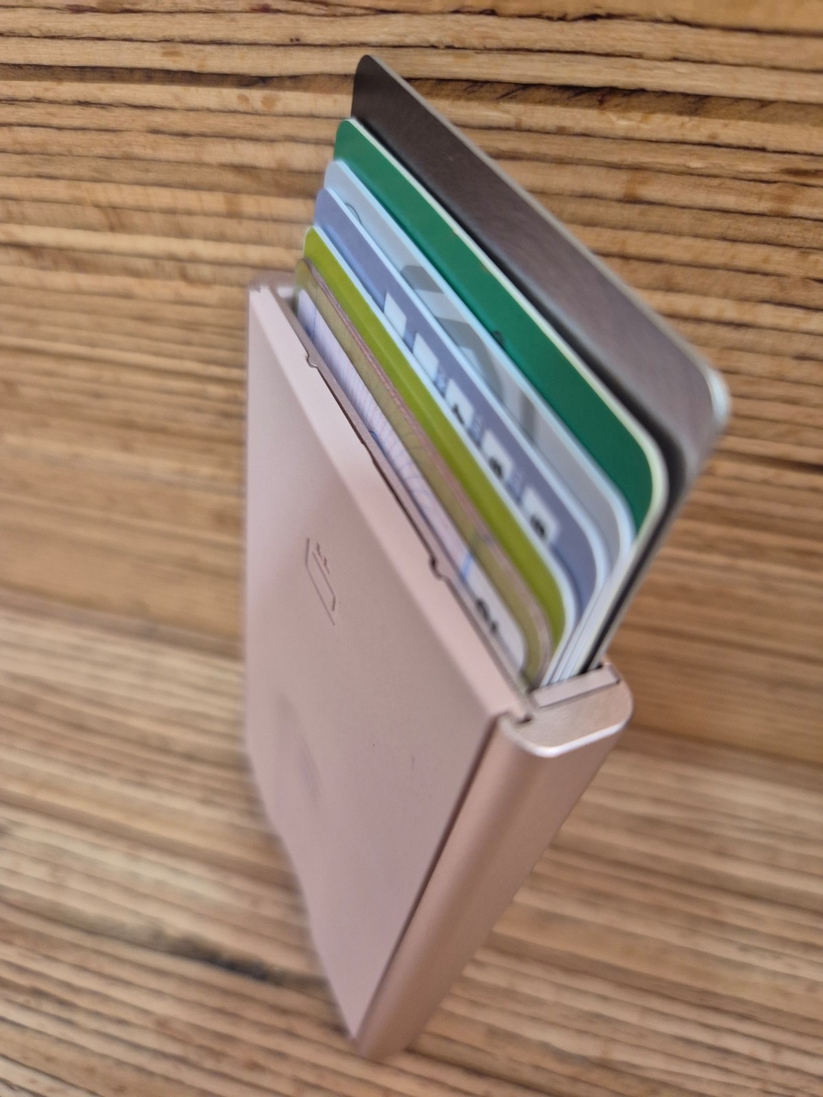 Vente de porte-carte Ögon Design proche Rouen 76000