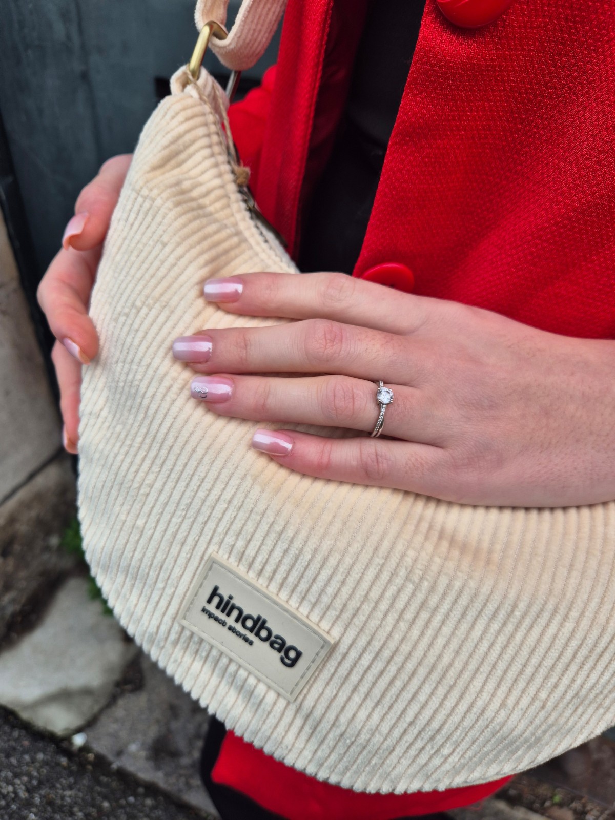 Sac Hindbag Andréa velours crème disponible chez Evasion Dieppe