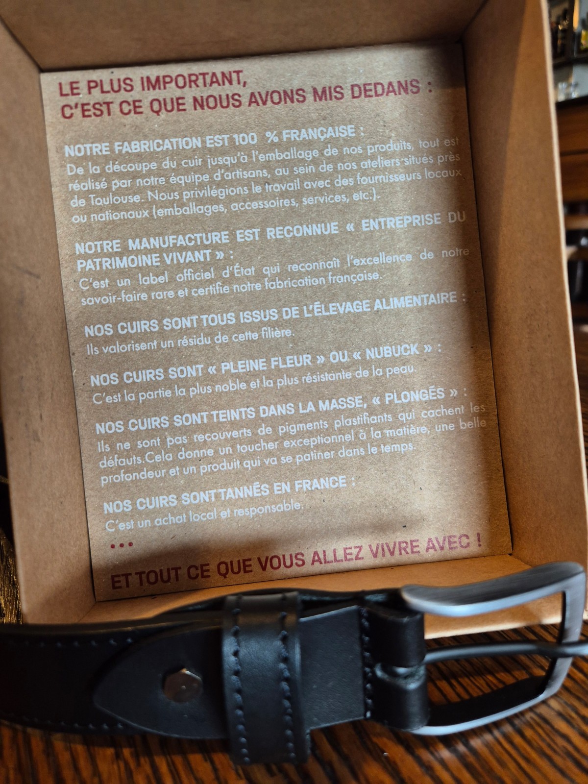 Ceinture en cuir noir les Ateliers Fourès fabriquée en France et disponible chez Evasion Dieppe