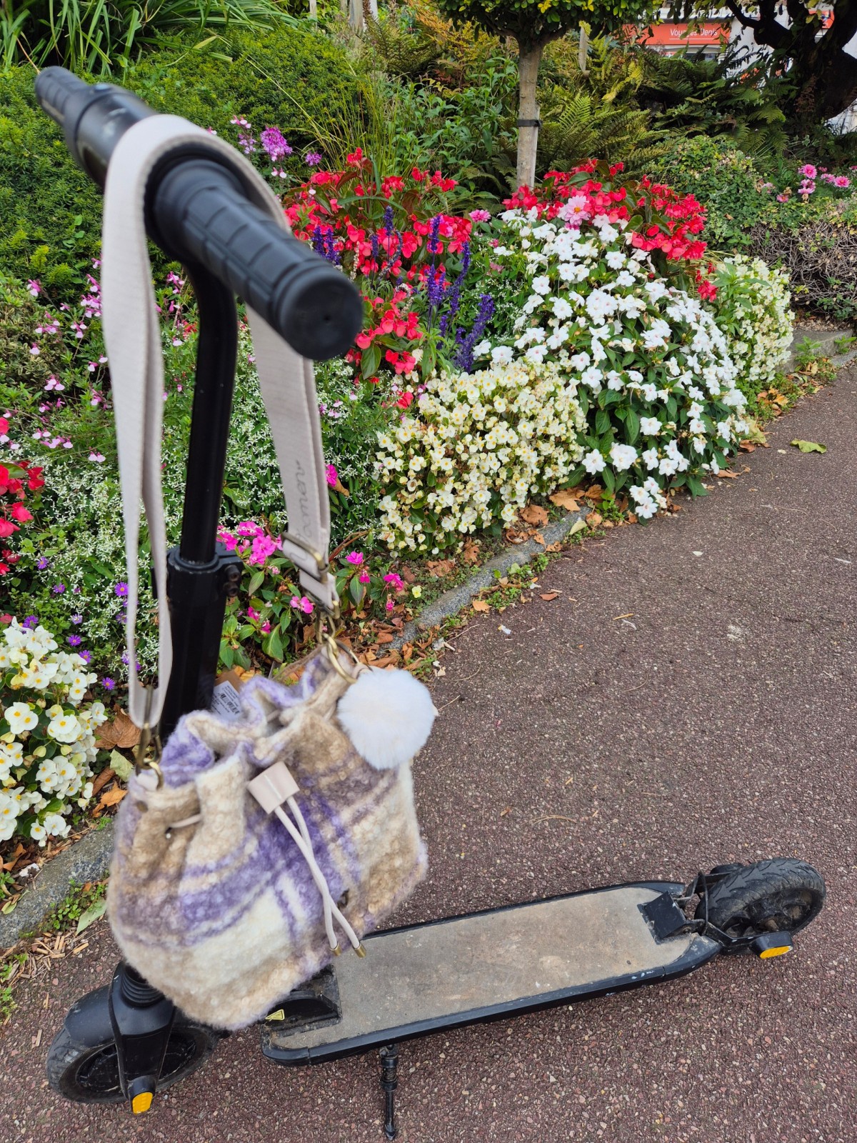 Sac bandoulière Woomen beige lavande disponible chez Evasion Dieppe