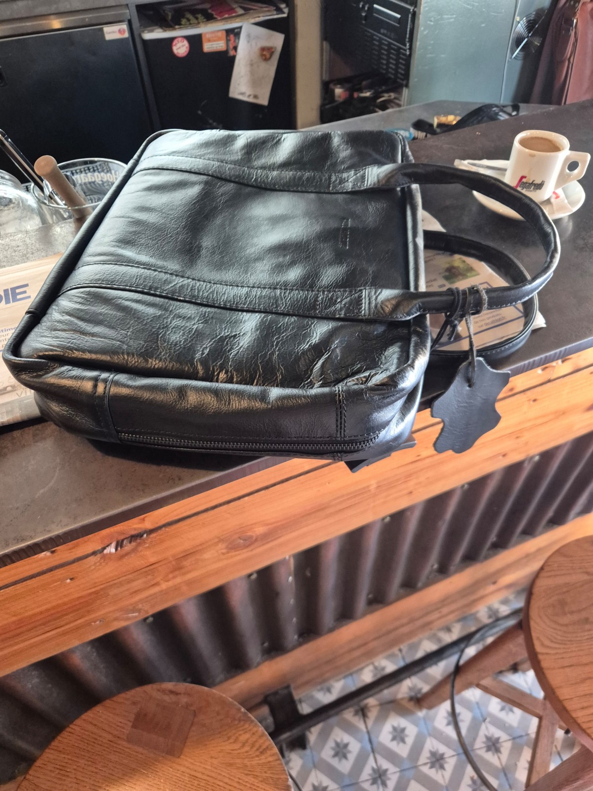 Gamme de porte-documents disponible en boutique proche Rouen 76000