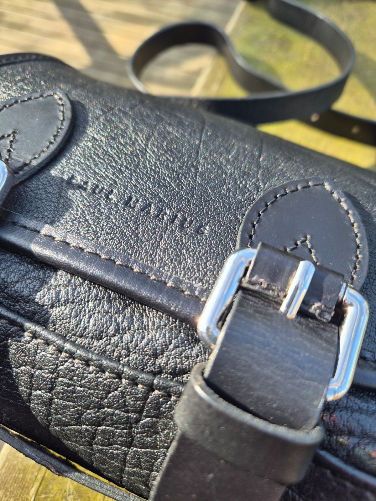 Petit sac bandoulière Paul Marius Loulou small noir disponible chez Evasion Dieppe