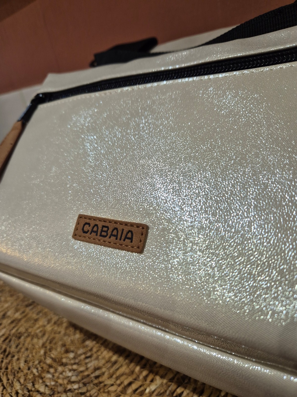 Lunch Bag Cabaia Honolulu coloris golden disponible chez Evasion Dieppe