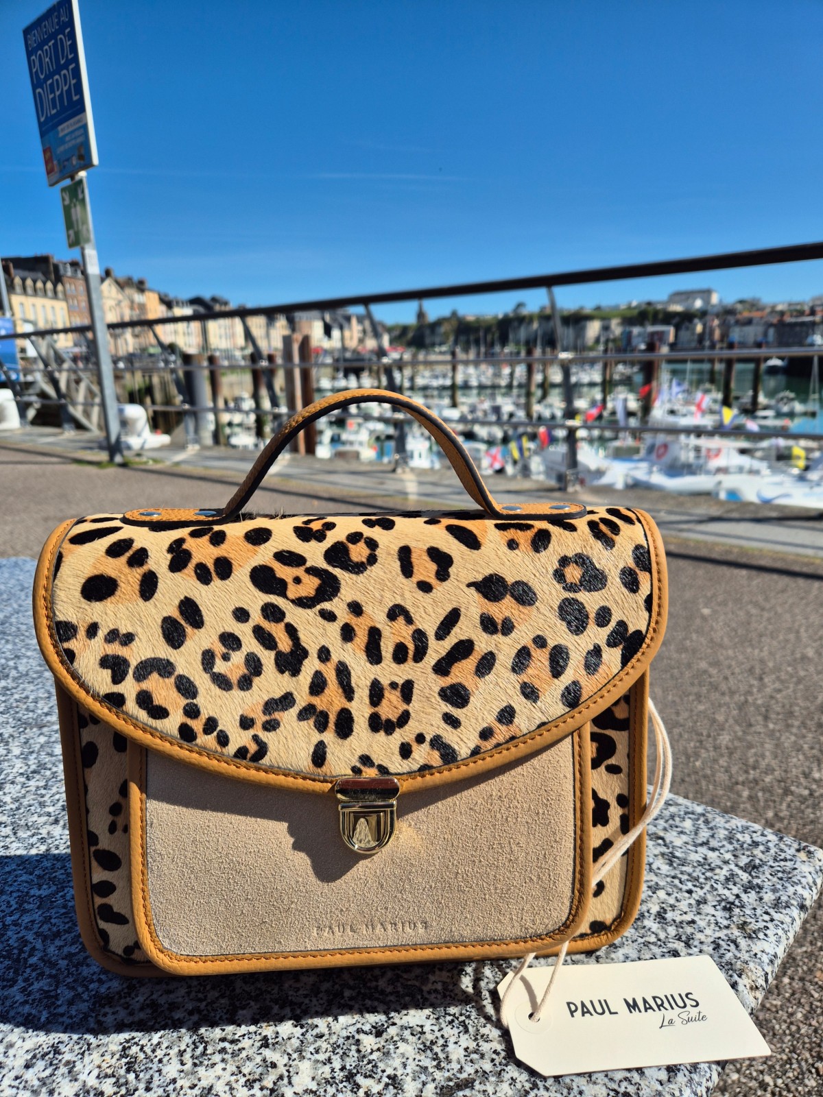 Sac bandoulière Paul Marius Mademoiselle George léopard beige disponible chez Evasion Dieppe