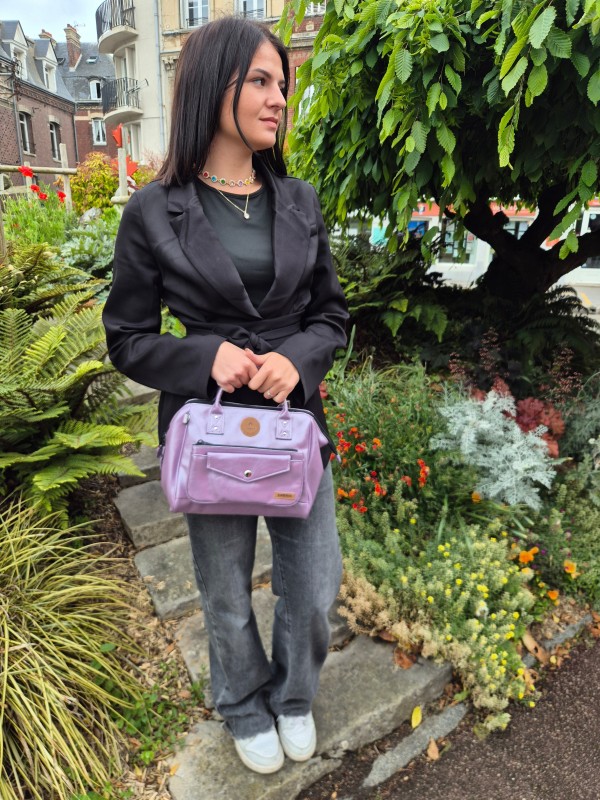 Sac bandoulière Crossbody medium Cabaia Capri lilas iridescent disponible chez Evasion Dieppe