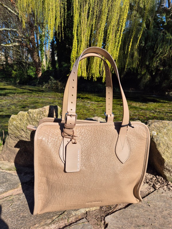 Sac Paul Marius Cabas M coloris taupe disponible chez Evasion Dieppe