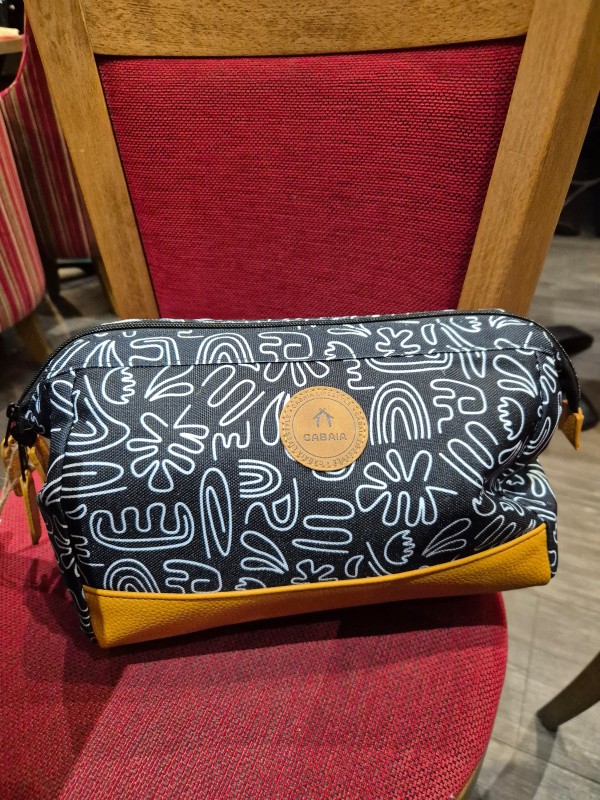 Trousse de toilette Cabaia Avenue Mohamed V disponible chez Evasion Dieppe