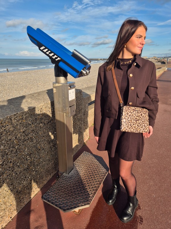 Sac pochette bandoulière les Tropéziennes léopard disponible chez Evasion Dieppe