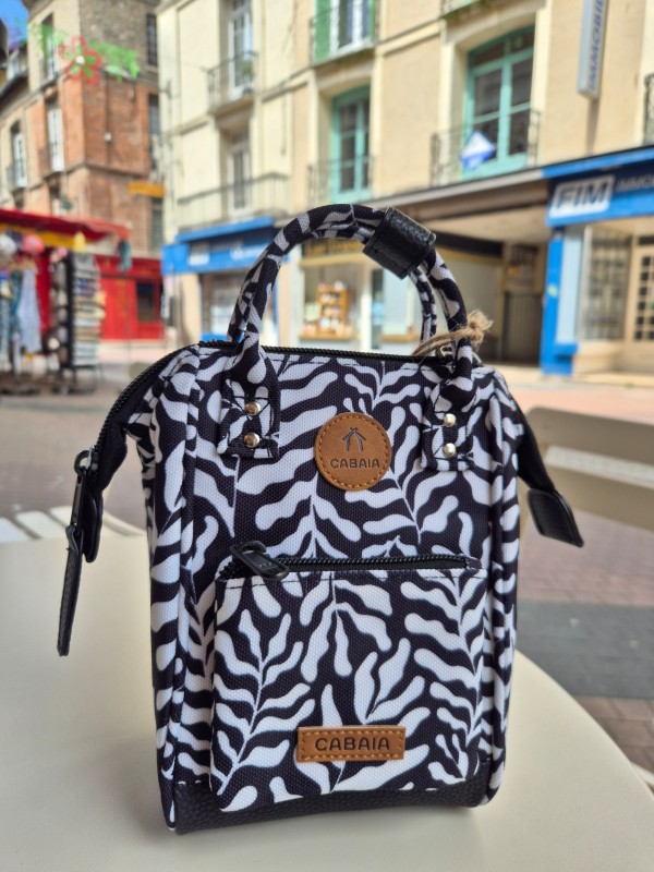 Petit sac bandoulière Cabaia Nano Bag Luanda disponible chez Evasion Dieppe