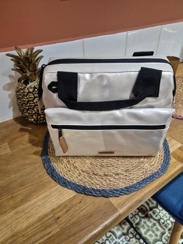 Lunch Bag Cabaia Honolulu coloris golden disponible chez Evasion Dieppe