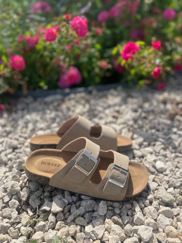 Sandales cuir coloris taupe Isotoner disponibles chez Evasion Dieppe