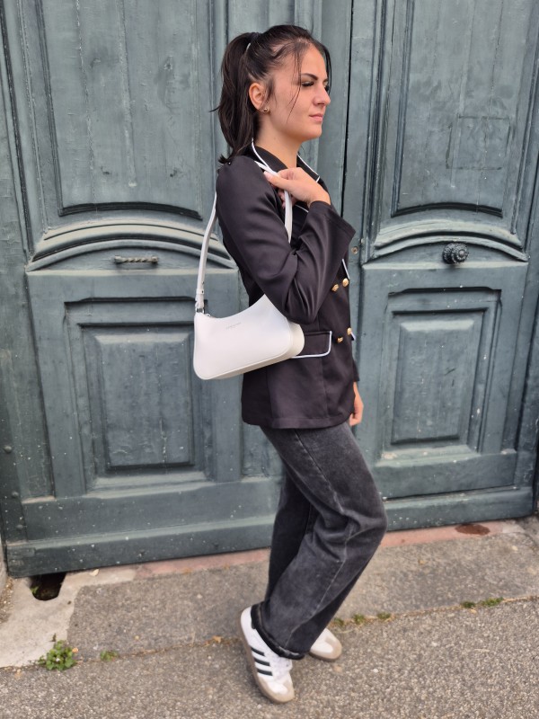 Sac bandoulière Lancaster coloris blanc cassé disponible chez Evasion Dieppe