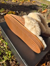 Mules femme Isotoner fourrées cuir camel indisponible chez Evasion Dieppe