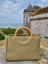 Sac bandoulière Woomen coloris mousse disponible chez Evasion Dieppe