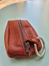 Notre zone d'activité pour ce service Vente de maroquinerie en cuir de marque pas cher