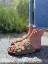 Sandales cuir coloris taupe Isotoner disponibles chez Evasion Dieppe