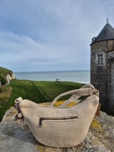Sac bandoulière Hindbag Andréa tressage écru disponible chez Evasion Dieppe