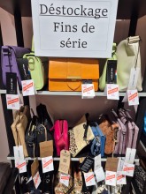 Déstockage, fins de série, bonnes affaires disponibles chez Maroquinerie Evasion Dieppe