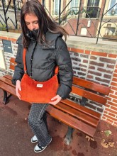 Sac bandoulière Hindbag Rosa velours brique disponible chez Evasion Dieppe