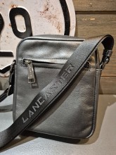 Sac homme Lancaster en cuir noir disponible chez Evasion Dieppe