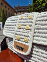 Sac les Tropéziennes blanc argenté disponible chez Evasion Dieppe