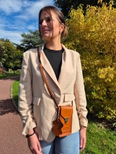 Sac Porte-téléphone Paul Marius en cuir cognac disponible chez Evasion Dieppe