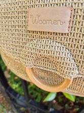 Sac bandoulière Woomen vegan version Cocus estival coloris sable disponible chez Evasion Dieppe