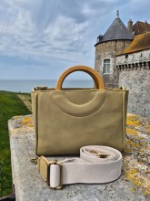 Sac bandoulière Woomen coloris mousse disponible chez Evasion Dieppe